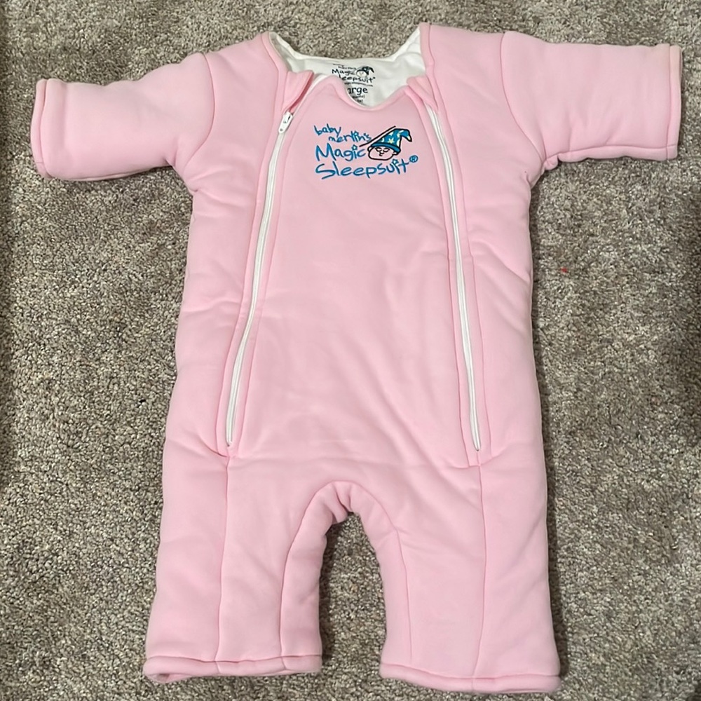 MAGIC SLEEPSUIT SIZE LARGE